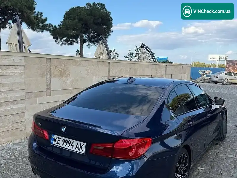 BMW 5 Series 2017, фото з оголошення 2 з 7, VIN WBAJA71080WA58413