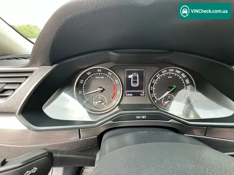 Skoda Superb 2017, фото з оголошення 2 з 10, VIN TMBAL8NP3JB300119