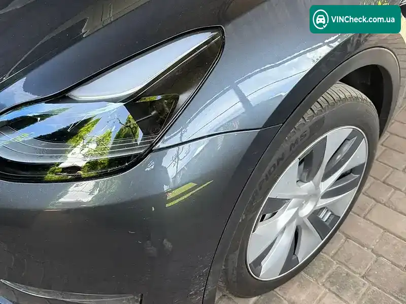 Tesla Model Y 2023, фото з оголошення 2 з 21, VIN 7SAYGDEE8PA201442