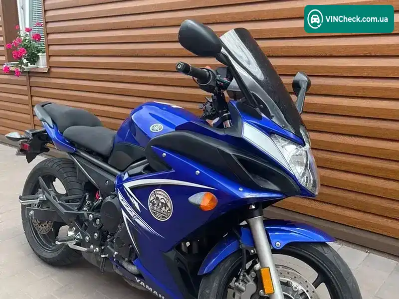 Yamaha FZ 2009, фото з оголошення 2 з 9, VIN JYARJ18E89A004438