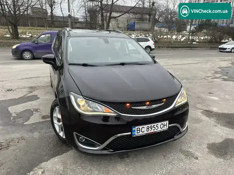 Chrysler Pacifica 2017, фото з оголошення 2 з 20, VIN 2C4RC1FG1JR175261