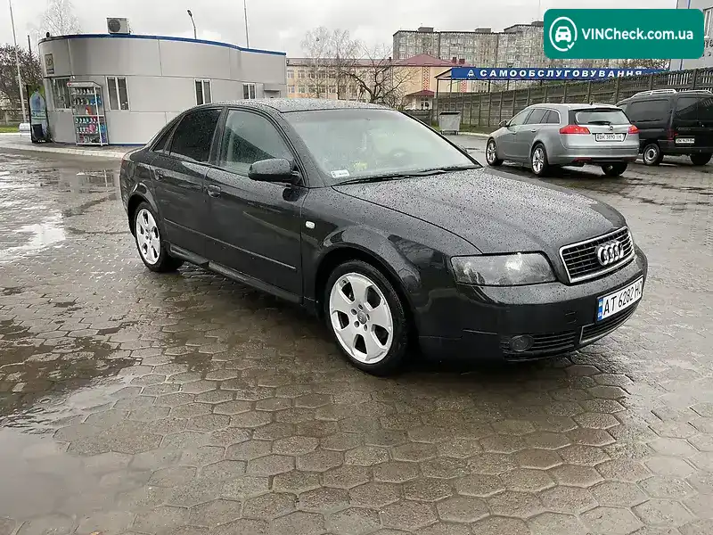 Audi A4 2001, фото з оголошення 2 з 10, VIN WAUZZZ8E82A082703