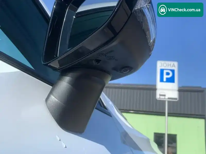 Volvo XC60 2023, фото з оголошення 2 з 20, VIN YV1UZK5V1P1322524