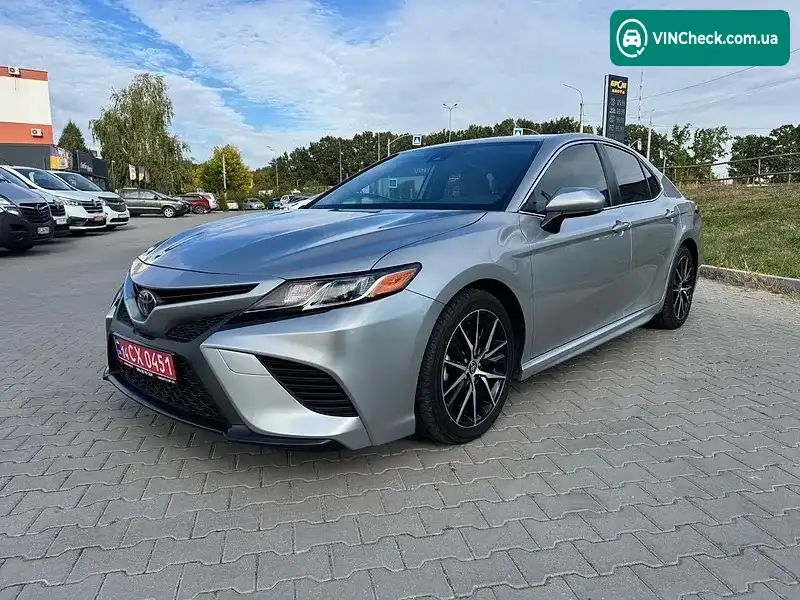 Toyota Camry 2020, фото з оголошення 2 з 18, VIN 4T1G11BK3MU021838