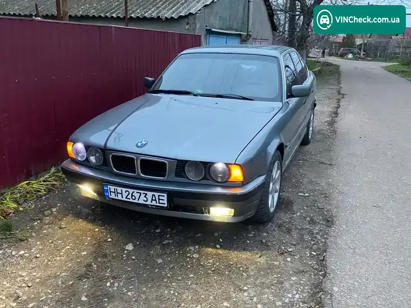 BMW 5 Series 1992, фото з оголошення 1 з 16, VIN WBAHB51010GG22333