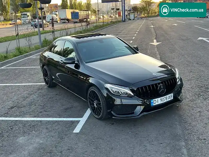 Mercedes-Benz C-Class 2018, фото з оголошення 2 з 18, VIN 55SWF4JB0JU280360