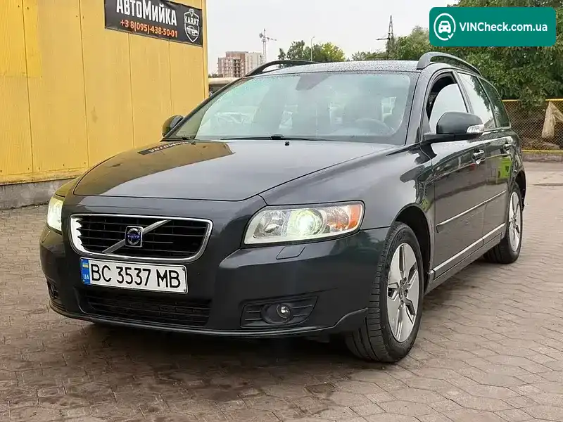 Volvo V50 2010, фото з оголошення 2 з 20, VIN YV1MW76E2A2573595