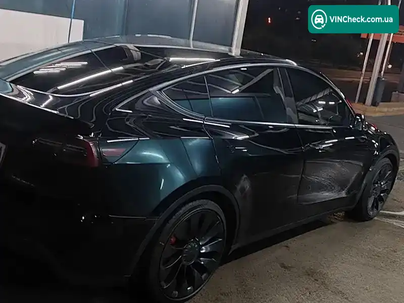 Tesla Model Y 2021, фото з оголошення 2 з 8, VIN 7SAYGDEF3NF326759