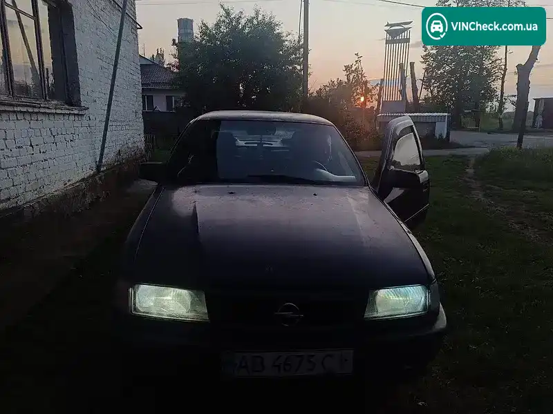 Opel Vectra 1991, фото з оголошення 2 з 9, VIN W0L000087M5217493