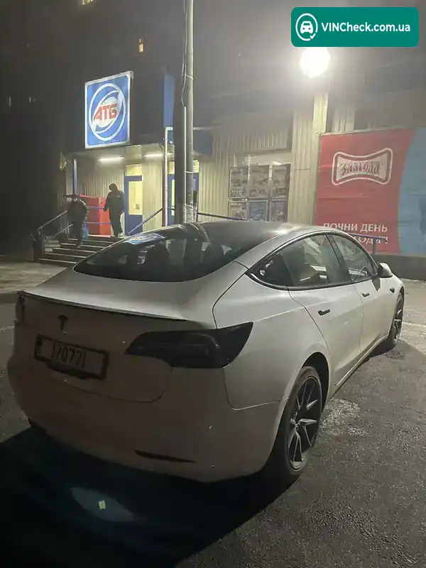 Tesla Model 3 2023, фото з оголошення 2 з 8, VIN 5YJ3E1EA4PF556524