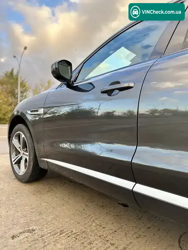 Jaguar F-Pace 2018, фото з оголошення 2 з 21, VIN SADCM2FV4KA395172