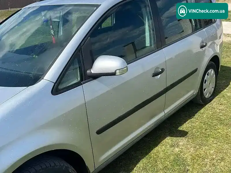 Volkswagen Touran 2003, фото з оголошення 2 з 10, VIN WVGZZZ1TZ4W066564