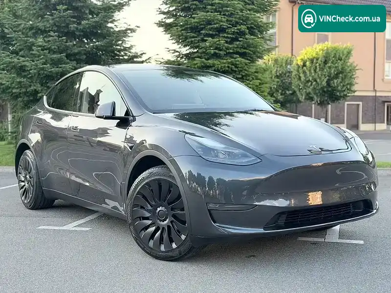 Tesla Model Y 2025, фото з оголошення 2 з 20, VIN 7SAYGDEEXSF287123