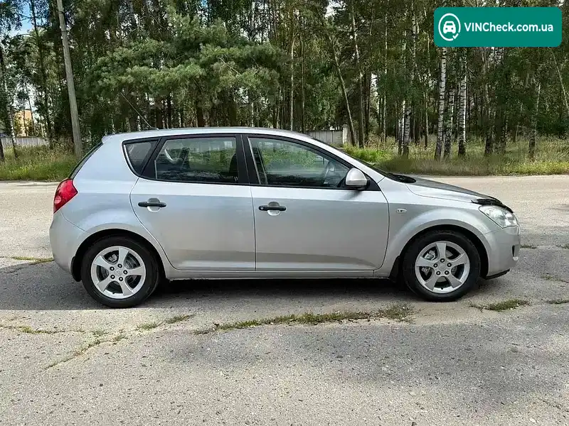 Kia Ceed 2008, фото з оголошення 2 з 17, VIN U5YFF24229L140836