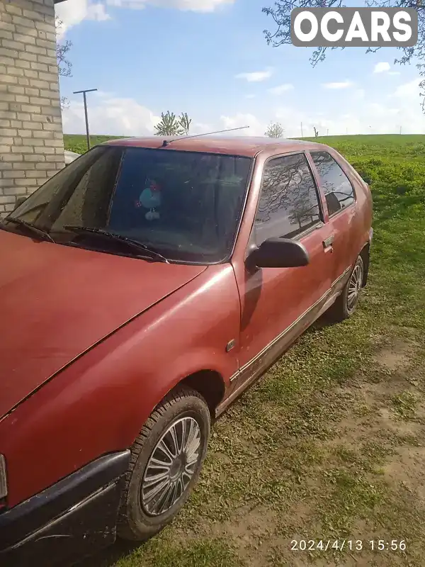 Renault 19 1993, фото з оголошення 2 з 12, VIN VE105320508805497