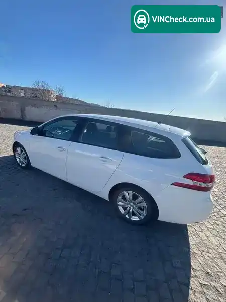 Peugeot 308 2017, фото з оголошення 2 з 18, VIN VF3LCBHZHHS182452