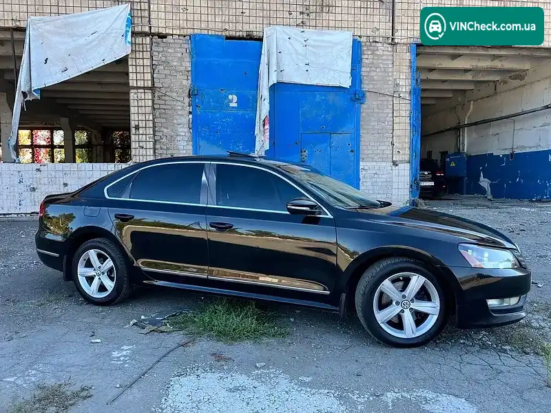 Volkswagen Passat 2011, фото з оголошення 2 з 20, VIN 1VWCH7A31CC033760