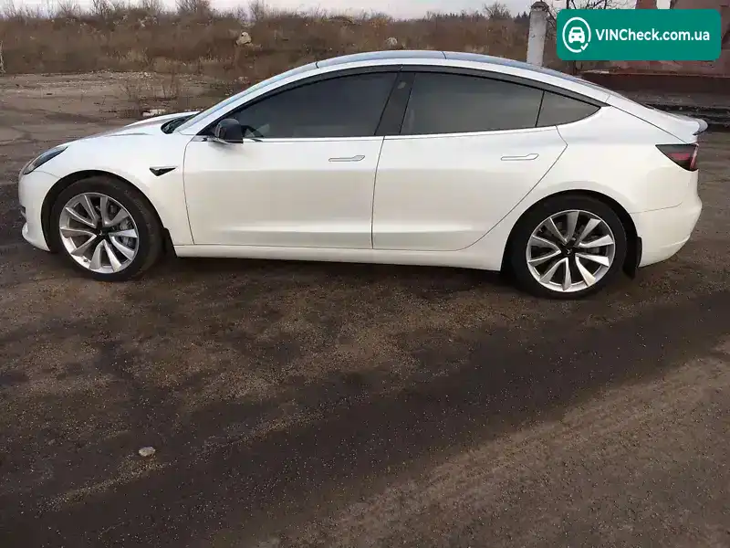 Tesla Model 3 2019, фото з оголошення 1 з 20, VIN 5YJ3E1EA0KF429438