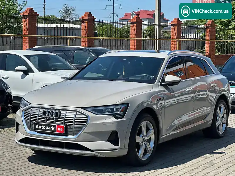 Audi e-tron 2019, фото з оголошення 1 з 20, VIN WA1VABGE6KB014857