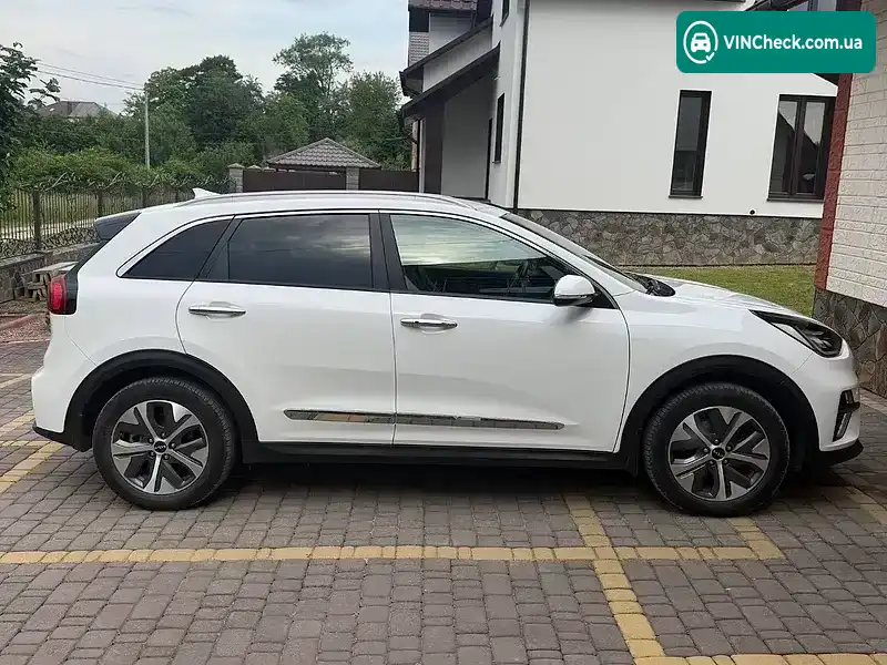 Kia Niro 2022, фото з оголошення 2 з 20, VIN KNACC81GFN5151183