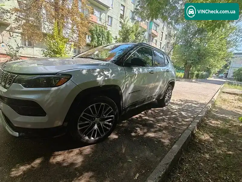 Jeep Compass 2024, фото з оголошення 2 з 18, VIN 3C4NJDCNXRT107364