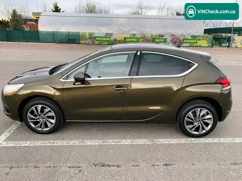 Citroen DS4 2013, фото з оголошення 2 з 21, VIN VF7NX9HD8DY552506
