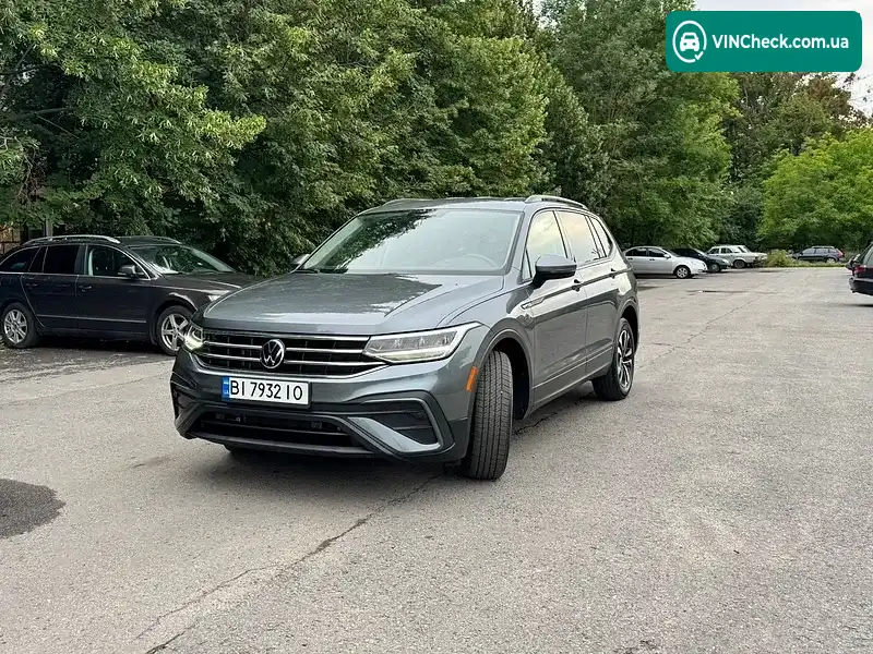 Volkswagen Tiguan 2022, фото з оголошення 2 з 20, VIN 3VVRB7AX8PM047968