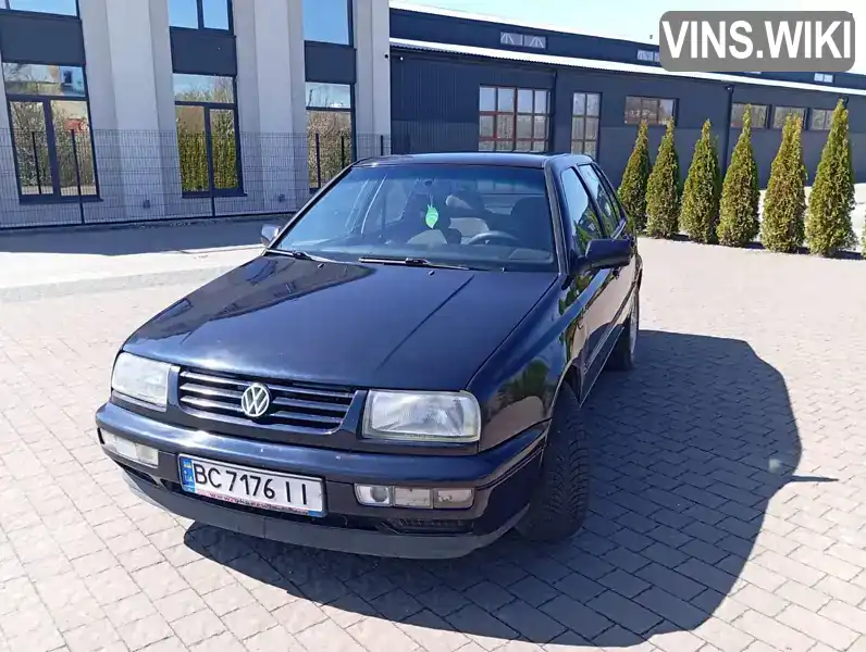 Volkswagen Vento 1997, фото з оголошення 1 з 11, VIN WVWZZZ1HZRB049352
