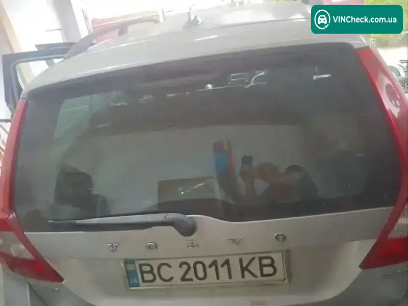 Volvo V70 2009, фото з оголошення 1 з 8, VIN YV1BW7541A1121471