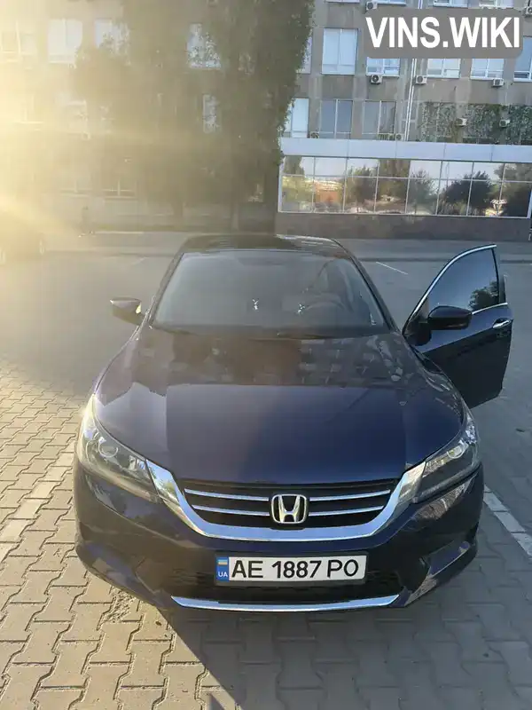 Honda Accord 2015, фото з оголошення 1 з 10, VIN 1HGCR2F30FA127500