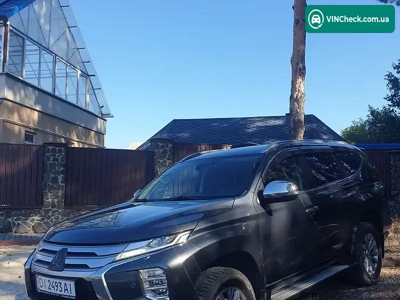 Mitsubishi Pajero Sport 2020, фото з оголошення 2 з 15, VIN MMCGUKS10LHZ00354