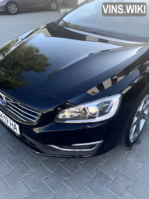 Volvo V60 2015, фото з оголошення 2 з 21, VIN YV1FWA88DG1303105