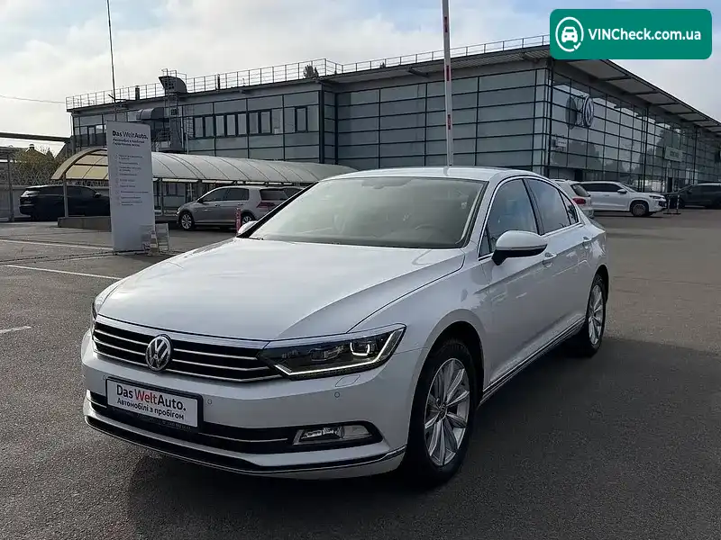 Volkswagen Passat 2018, фото з оголошення 2 з 20, VIN WVWZZZ3CZKE020195