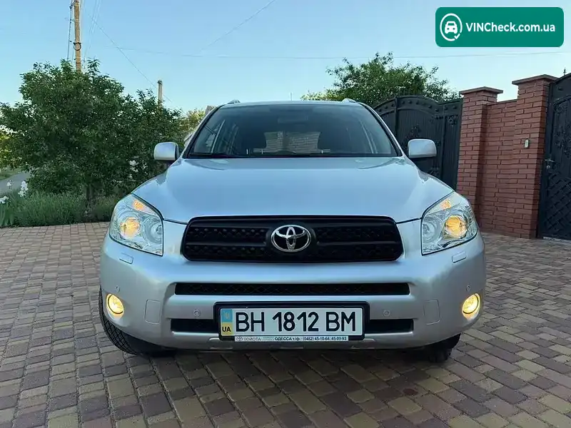 Toyota RAV4 2007, фото з оголошення 2 з 21, VIN JTMBH31V106056524