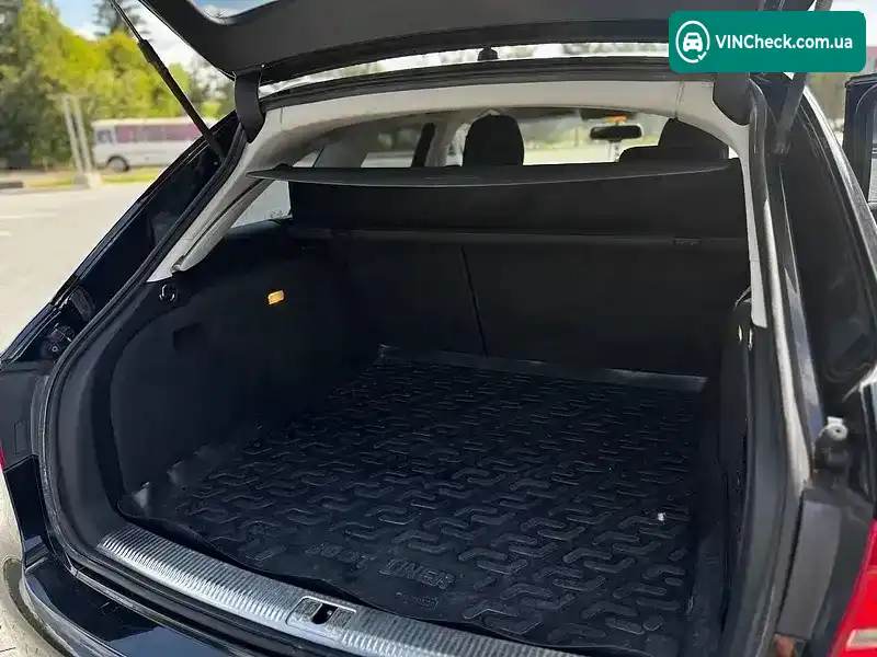 Audi A4 2010, фото з оголошення 1 з 20, VIN WAUZZZ8K4AA152573