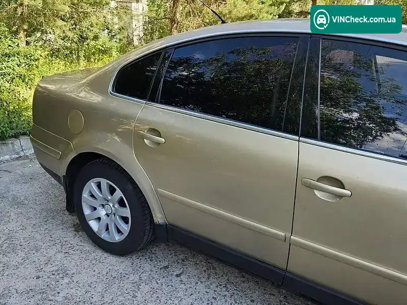Volkswagen Passat 2001, фото з оголошення 2 з 19, VIN WVWZZZ3BZ1P064096