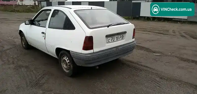 Opel Kadett 1986, фото з оголошення 2 з 11, VIN W0L000033G5086784
