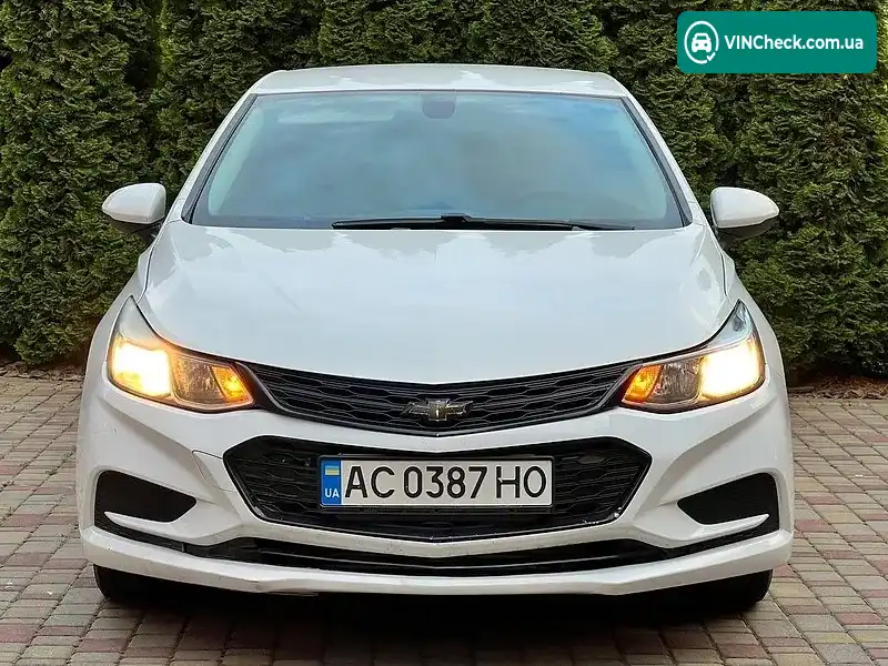 Chevrolet Cruze 2018, фото з оголошення 2 з 10, VIN 1G1BC5SM3J7175129