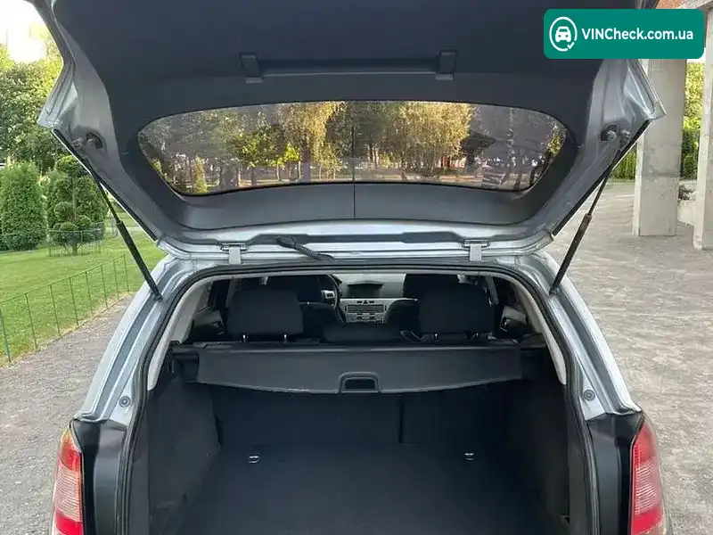 Opel Astra 2008, фото з оголошення 2 з 20, VIN W0L0AHL3582212331