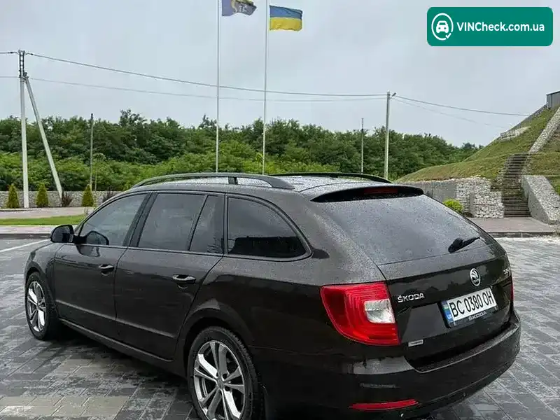 Skoda Superb 2014, фото з оголошення 2 з 20, VIN TMBJE73T3F9021322