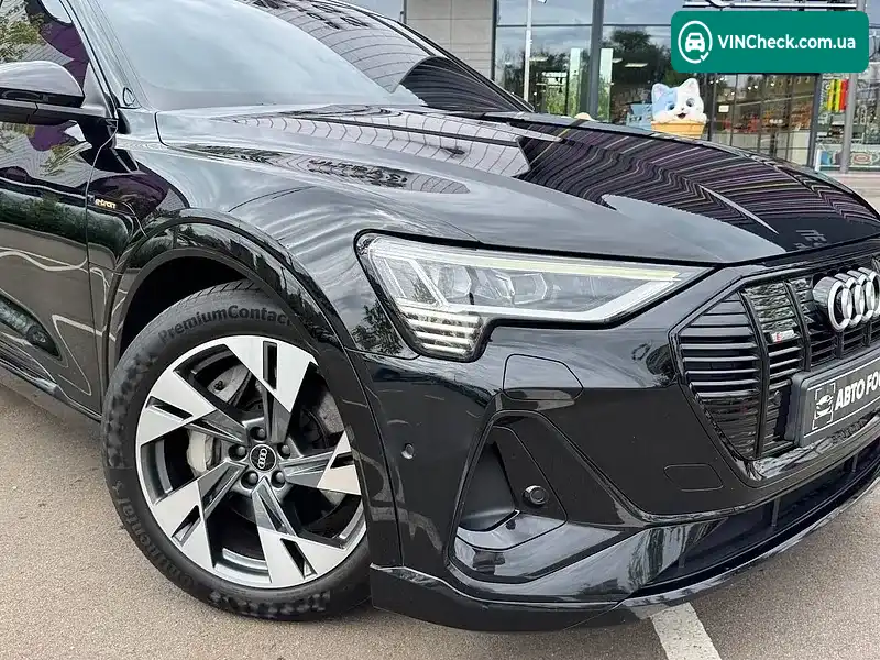 Audi e-tron 2021, фото з оголошення 2 з 20, VIN WAUZZZGE7MB029960