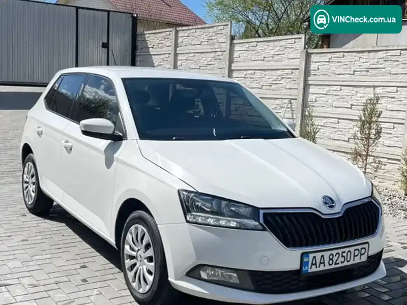 Skoda Fabia 2019, фото з оголошення 2 з 20, VIN TMBEP2NJ2LB500376