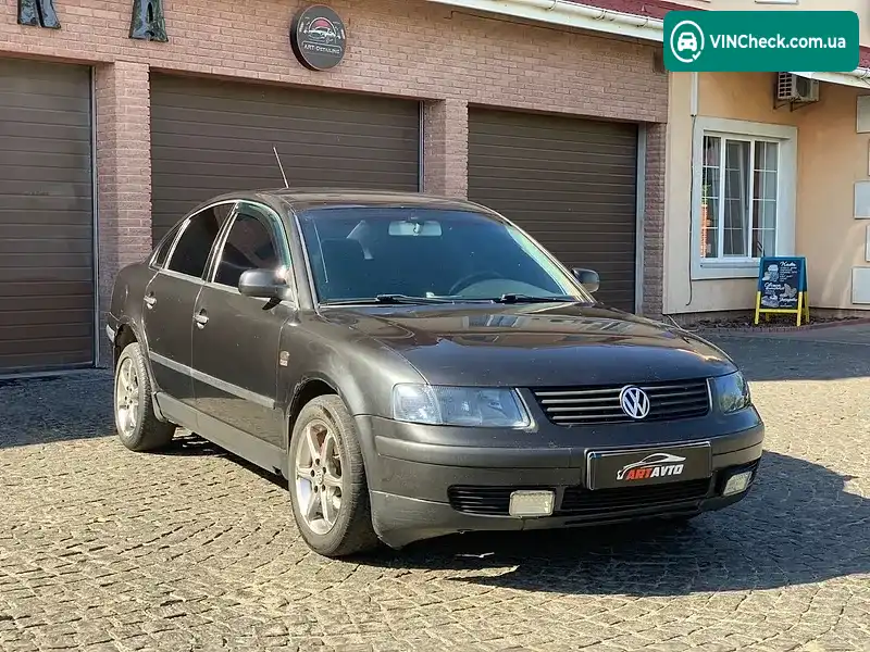 Volkswagen Passat 1999, фото з оголошення 1 з 20, VIN WVWMA83B6XE362454