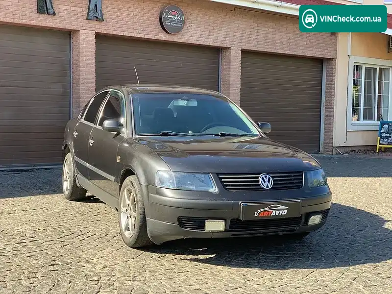 Volkswagen Passat 1999, фото з оголошення 2 з 20, VIN WVWMA83B6XE362454
