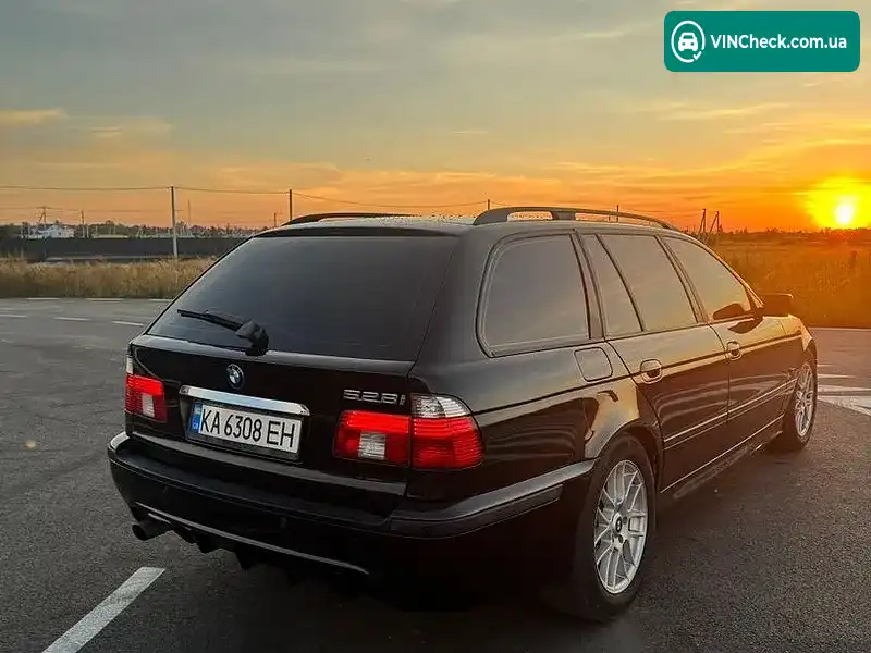 BMW 5 Series 2000, фото з оголошення 2 з 19, VIN WBADP61040GS43703