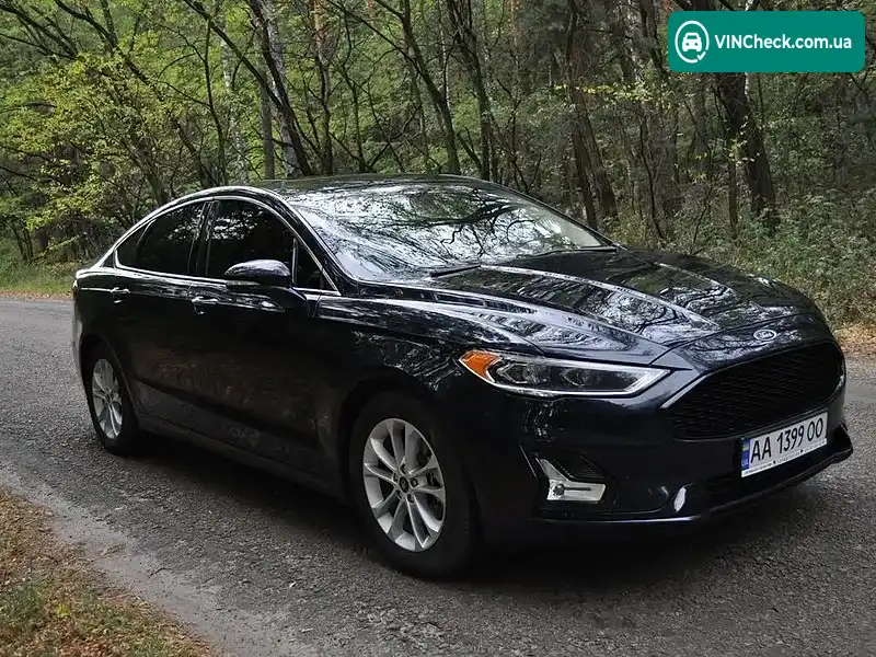 Ford Fusion 2020, фото з оголошення 2 з 20, VIN 3FA6P0SU4LR251913