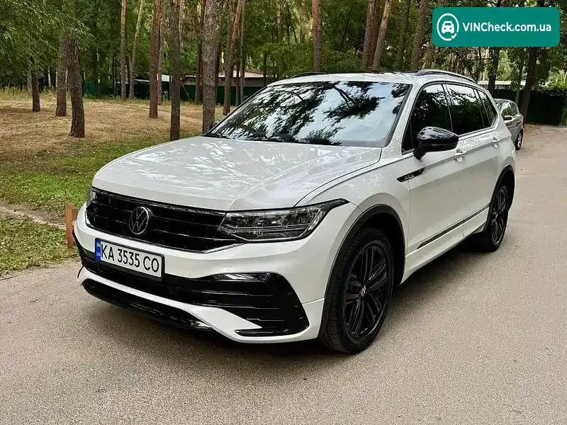 Volkswagen Tiguan 2022, фото з оголошення 2 з 20, VIN 3VV8B7AX2NM175616
