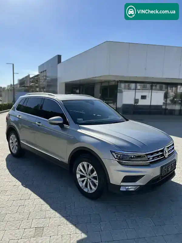 Volkswagen Tiguan 2017, фото з оголошення 1 з 17, VIN WVGZZZ5NZHW881116