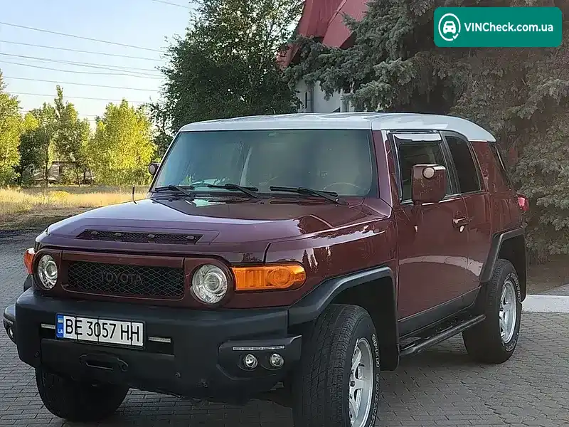 Toyota FJ Cruiser 2007, фото з оголошення 2 з 19, VIN JTEBU11F280104745