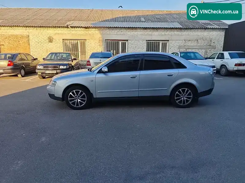 Audi A4 2001, фото з оголошення 2 з 11, VIN WAUZZZ8E62A038019